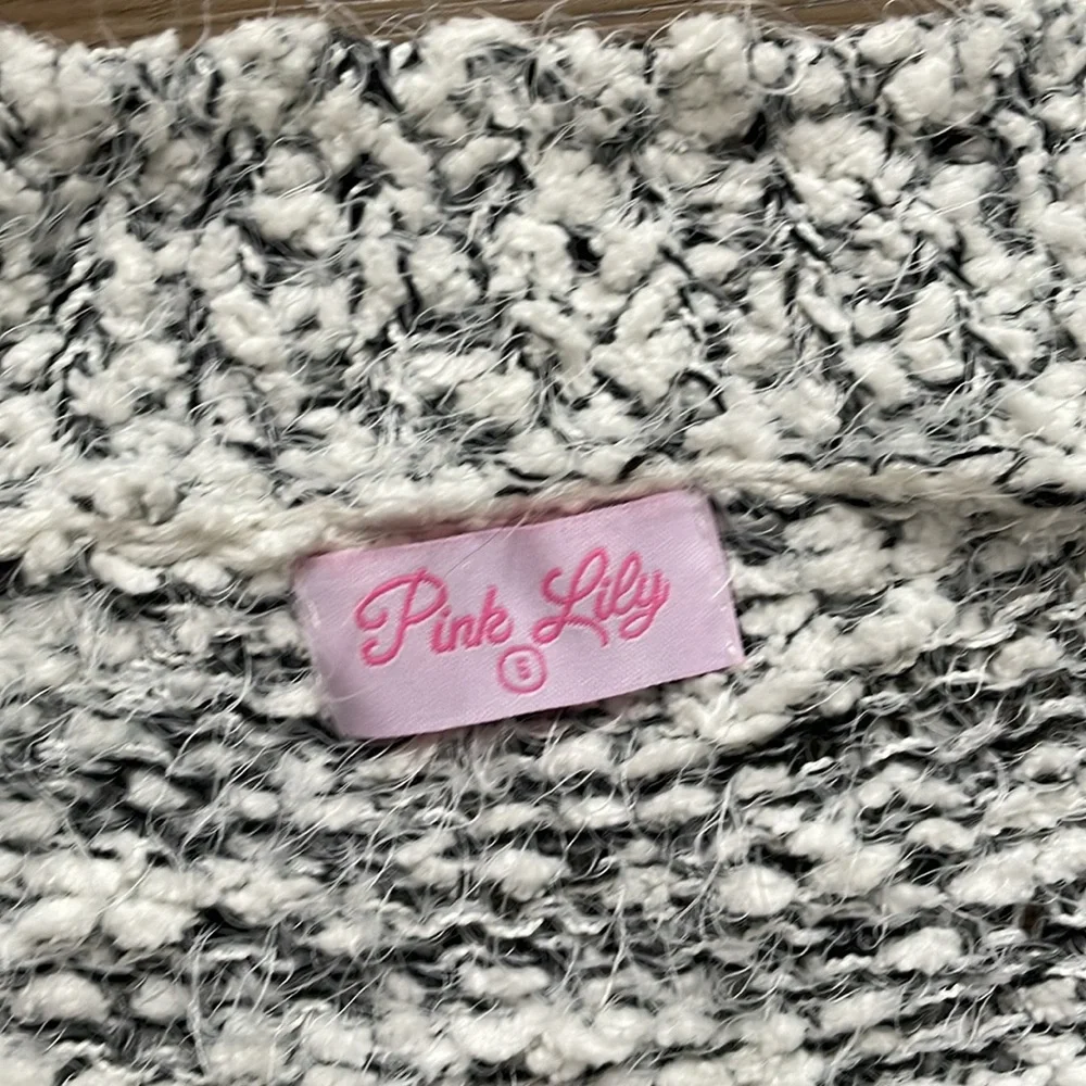 Pink lily You’re a mind reader fuzzy cardigan - Picture 4 of 7